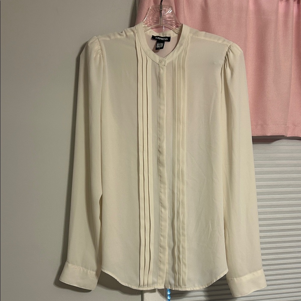 Express Cream Blouse